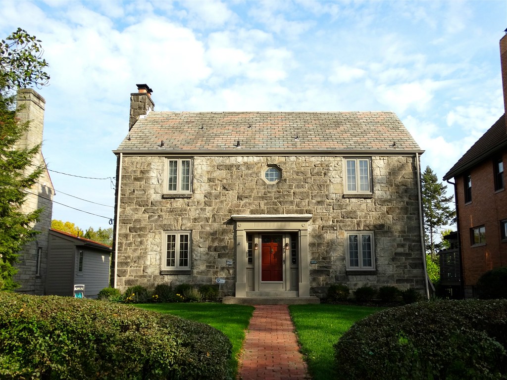 Crescent Lane Mt. Lebanon, Pennsylvania e r j k . a m e r j k a