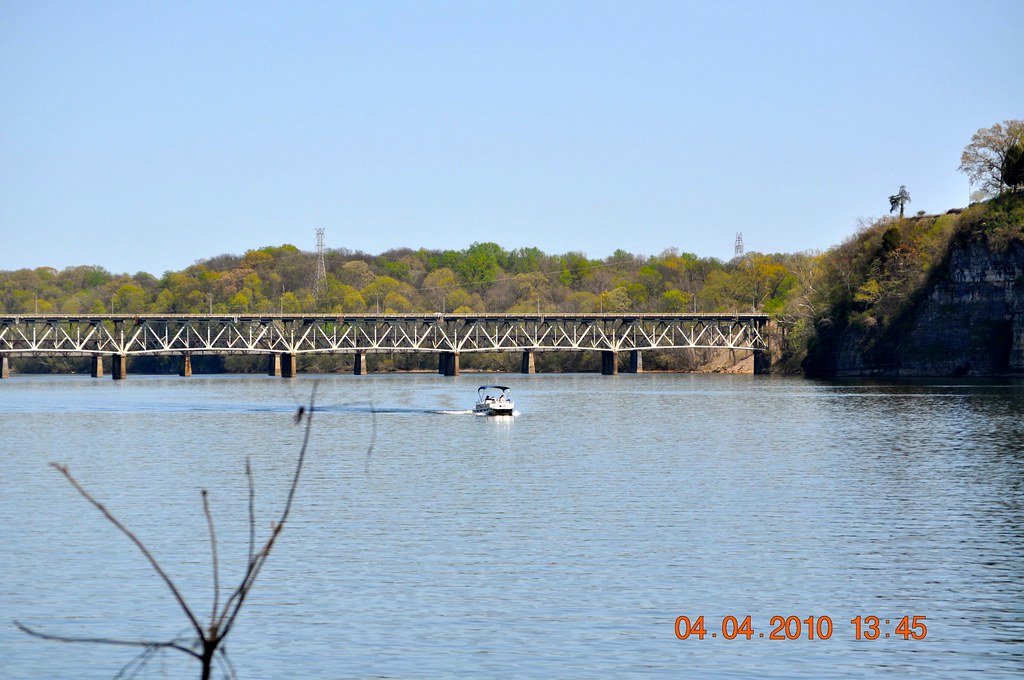 2010 April 4, McFarland Park Florence, Al📷 Nikon D5000 Flickr