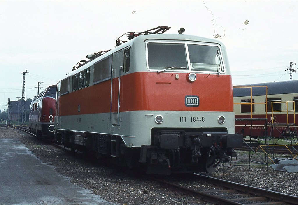 DB 111 1848 Emmerich +/ 1979. peterspoor Flickr