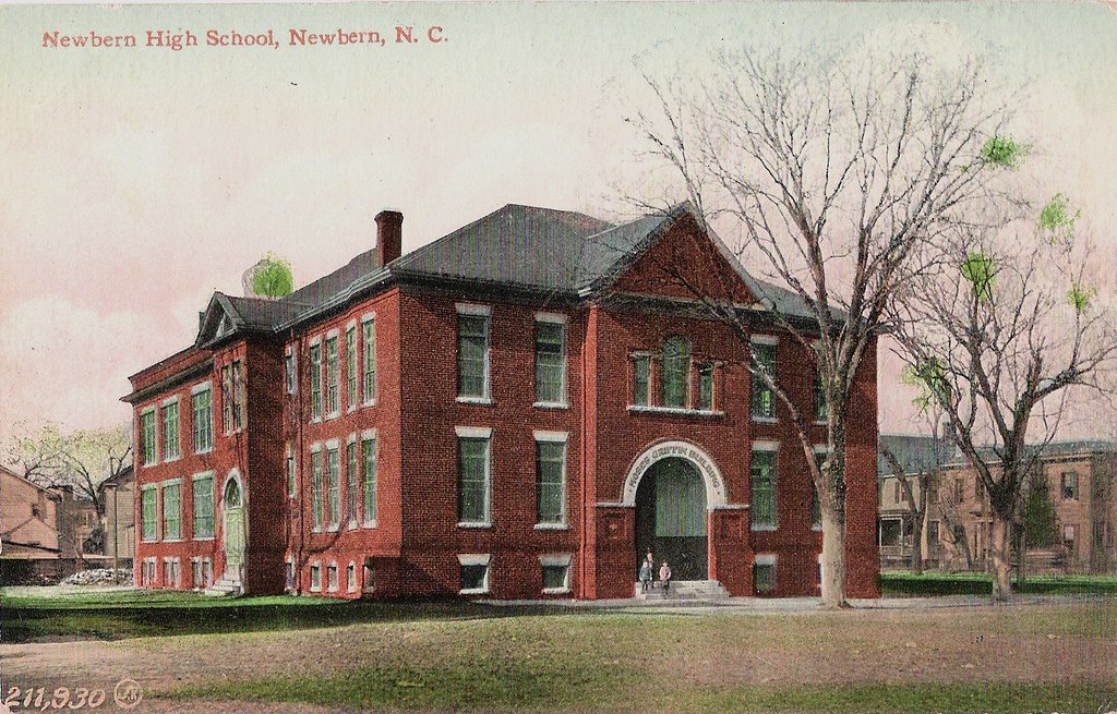 New Bern High School 001 From PhC.184 Massengill Postcard … Flickr