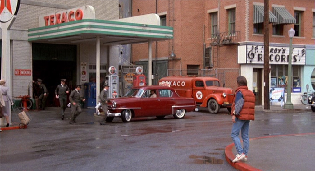 Texaco Garage, Courthouse Square, Hill Valley 1955 Flickr