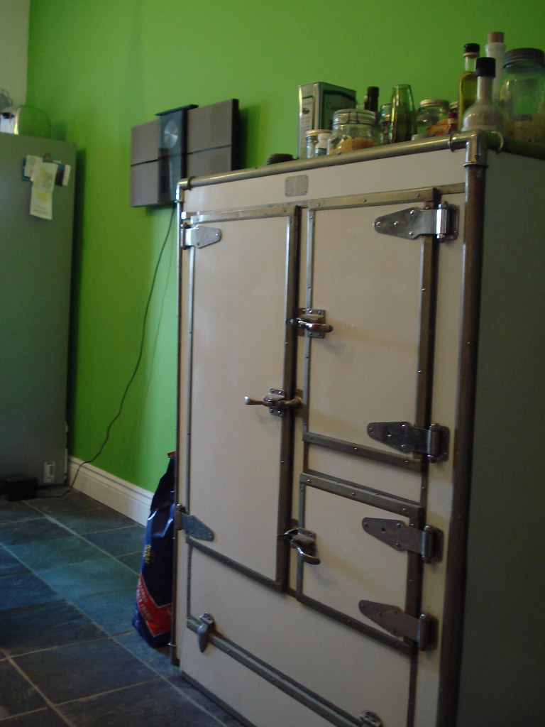 1930's ice box Andreas Duess Flickr