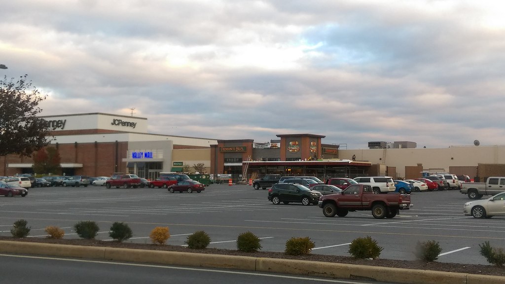 Valley Mall via Valley Mall Road in Hagerstown, MD Flickr