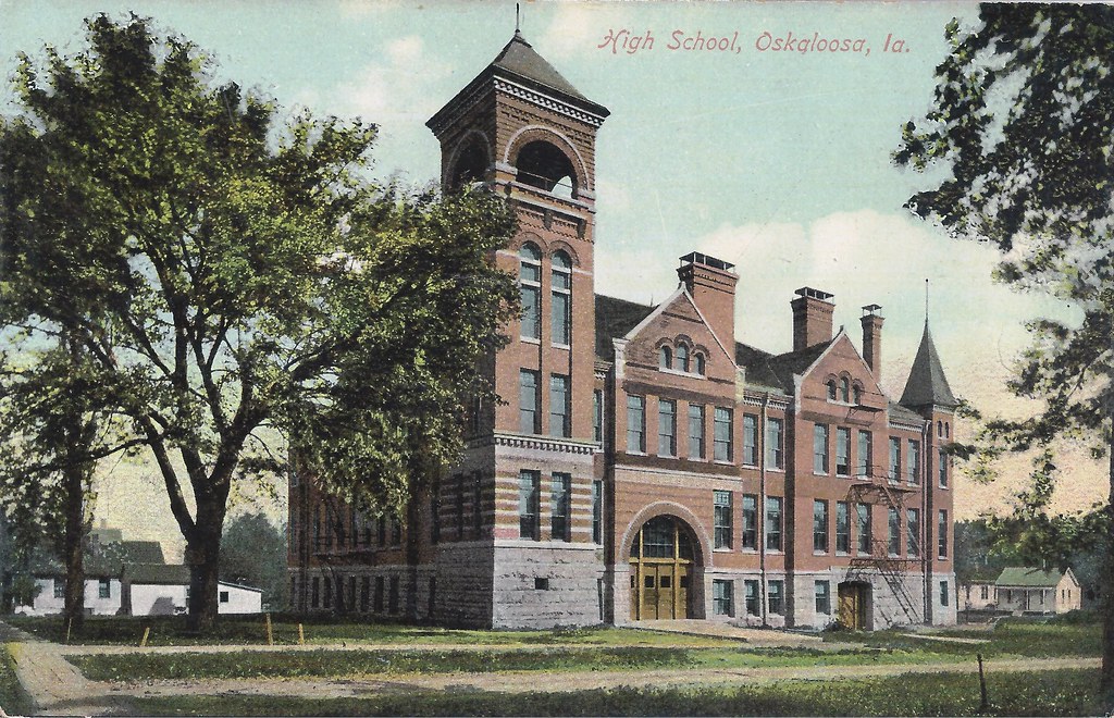 Oskaloosa, Iowa, High School photolibrarian Flickr