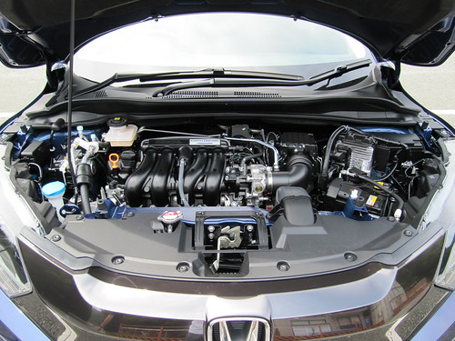HONDA VEZEL (HR-V) HYBRID Z Engine and AC Electric moter ホ… | Flickr
