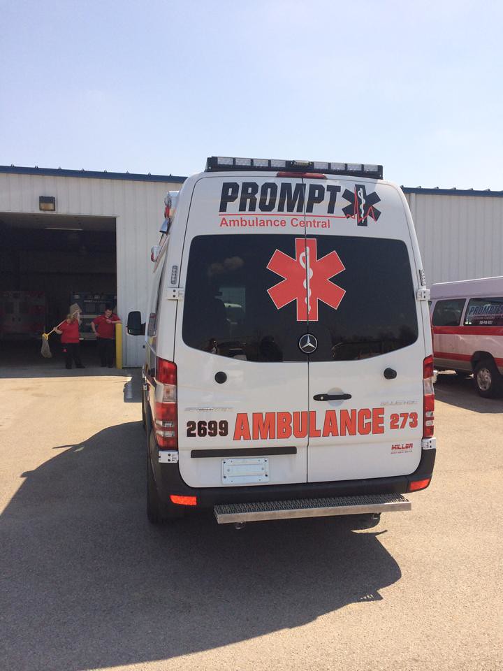 Indiana ambulance MercedesBenz Sprinter 2500 (high roof/1… Flickr