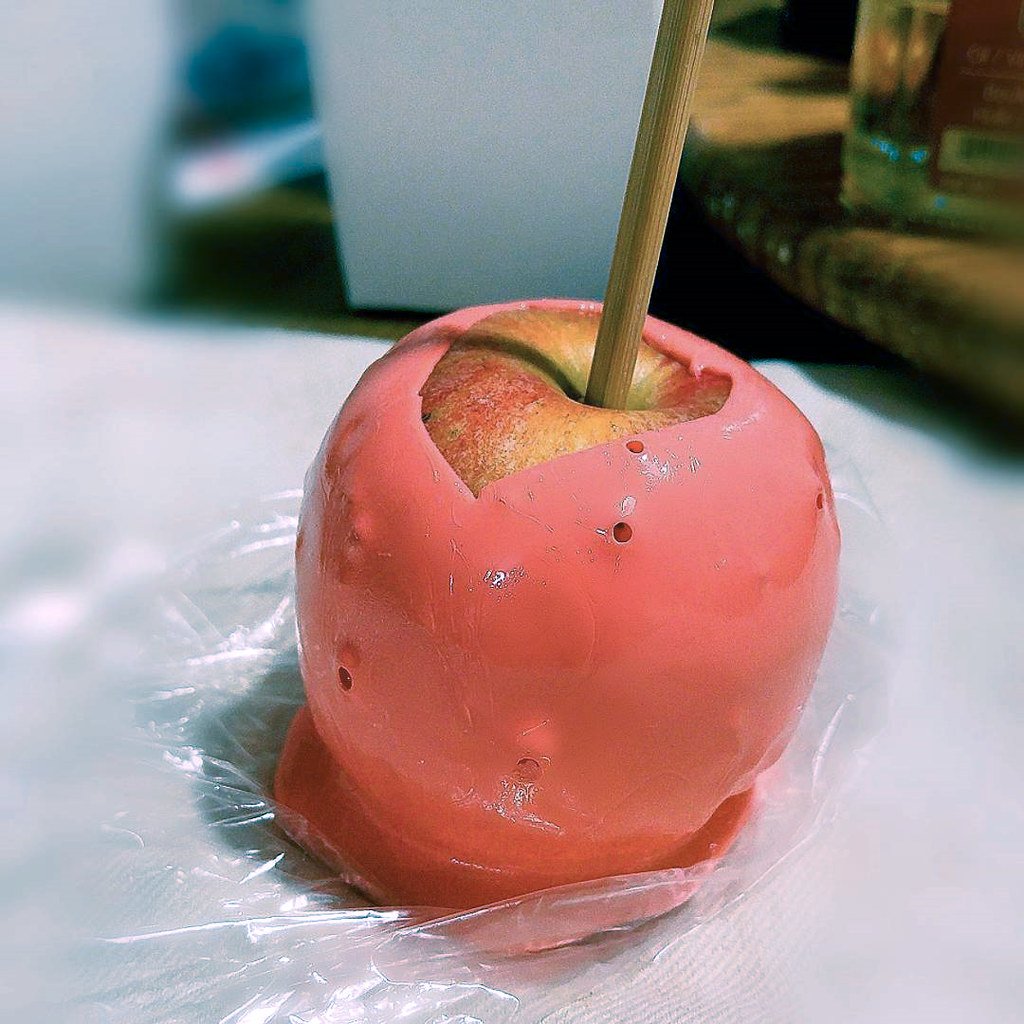 Candy Paint Dipped Apple Hard candy, made opaque with whit… Flickr