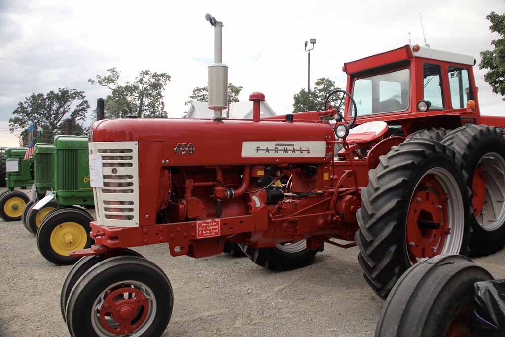 Wyandot County Fair Tractor Exhibition 1956 Farmall 450 Flickr