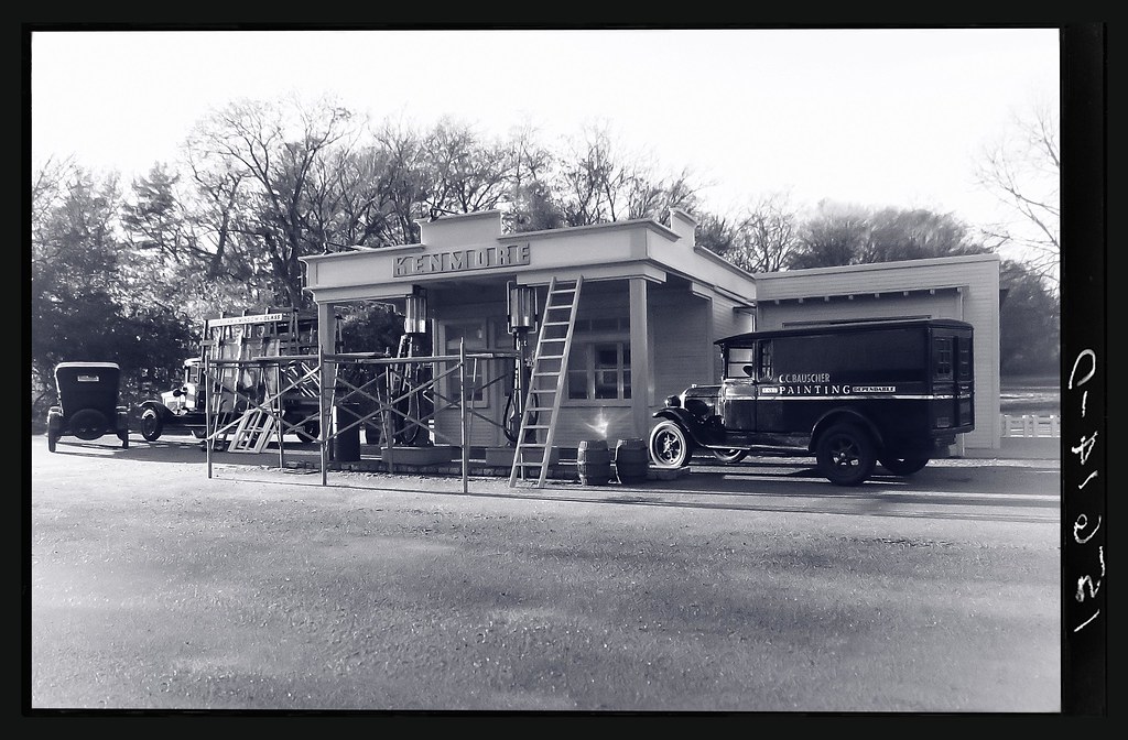 1928 Kenmore Gas and Variety The Kenmore family has live… Flickr