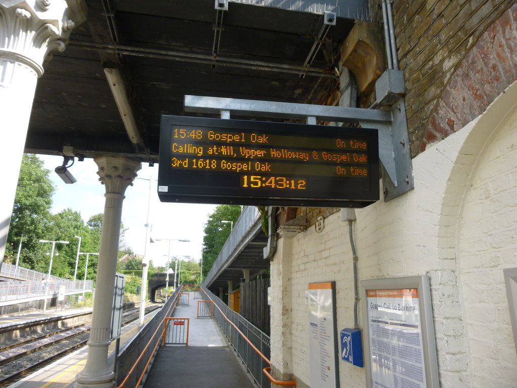 033.b.Walthamstow.Q.Rd.07.08.15 Walthamstow Queen's Road, … Flickr