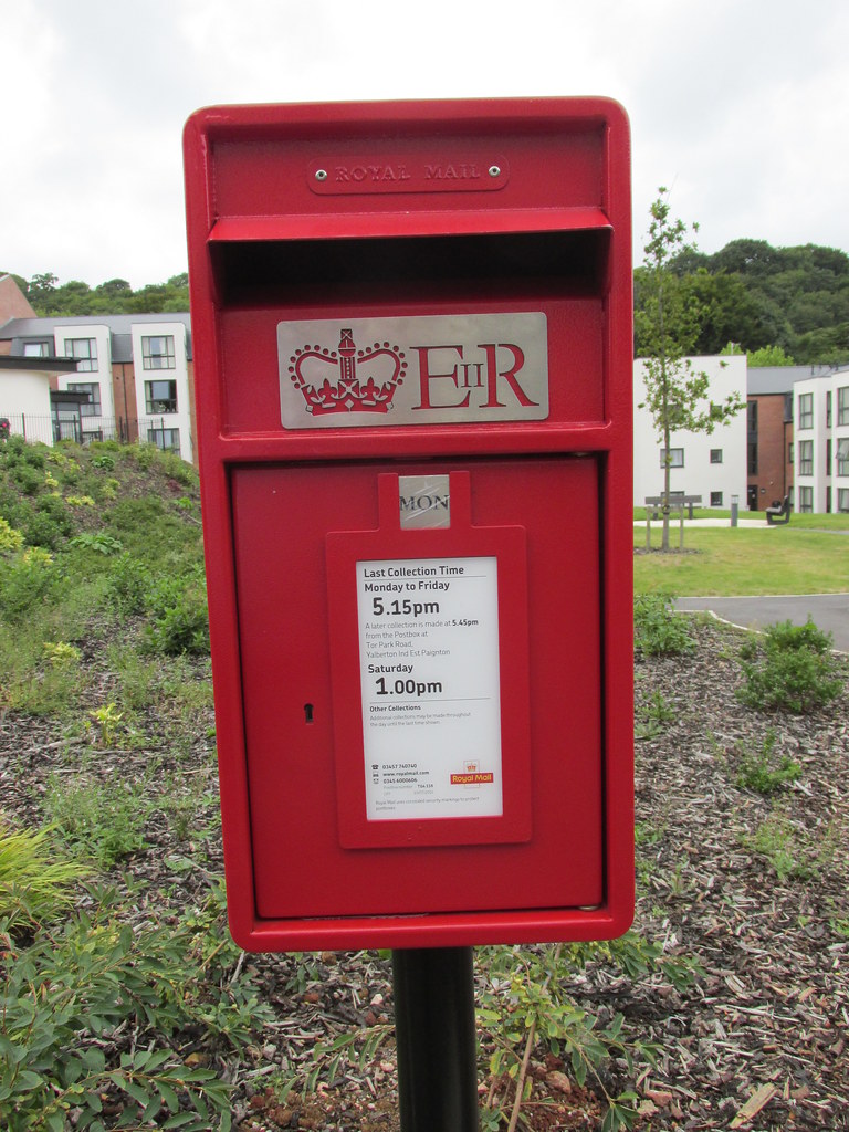 New Steel Post Box, Hayes Road, Paignton, TQ4 118 Les Eddy Flickr