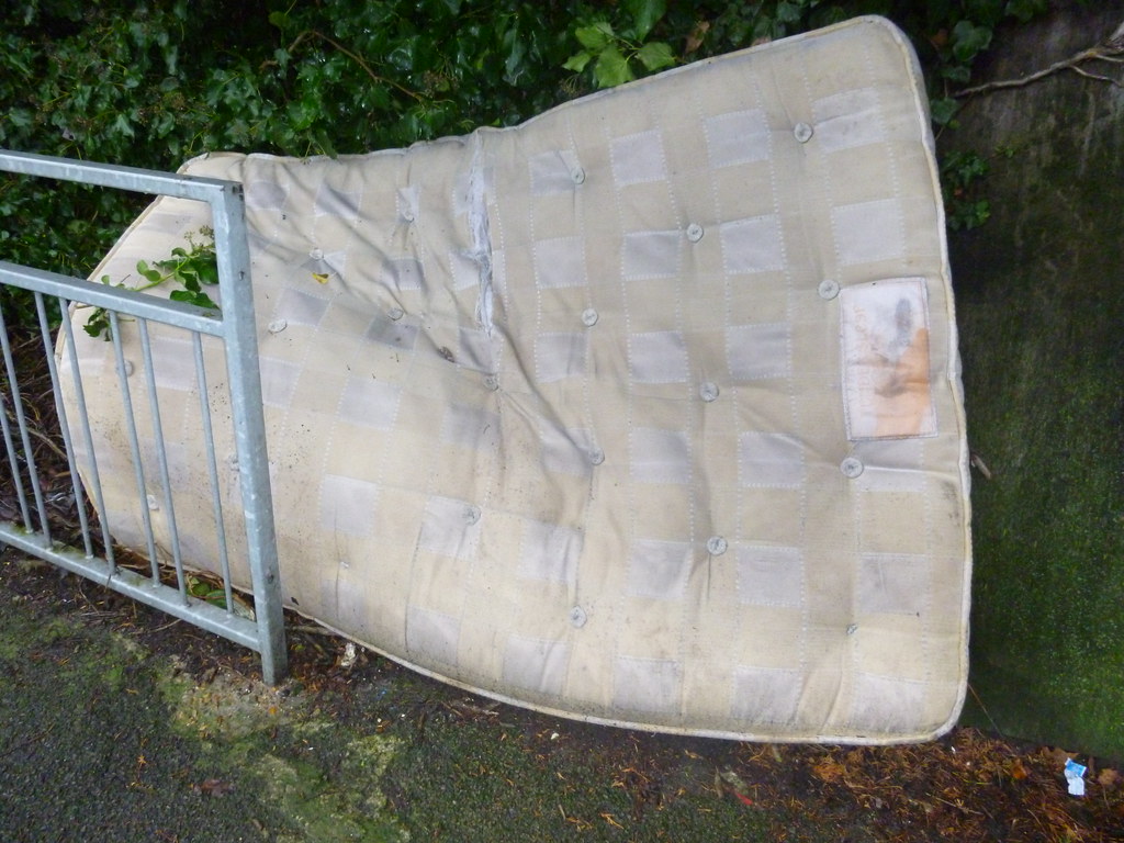 SUDBURY MIDDLESEX Old Mattress The Rise. Sudbury ca1951rr Flickr