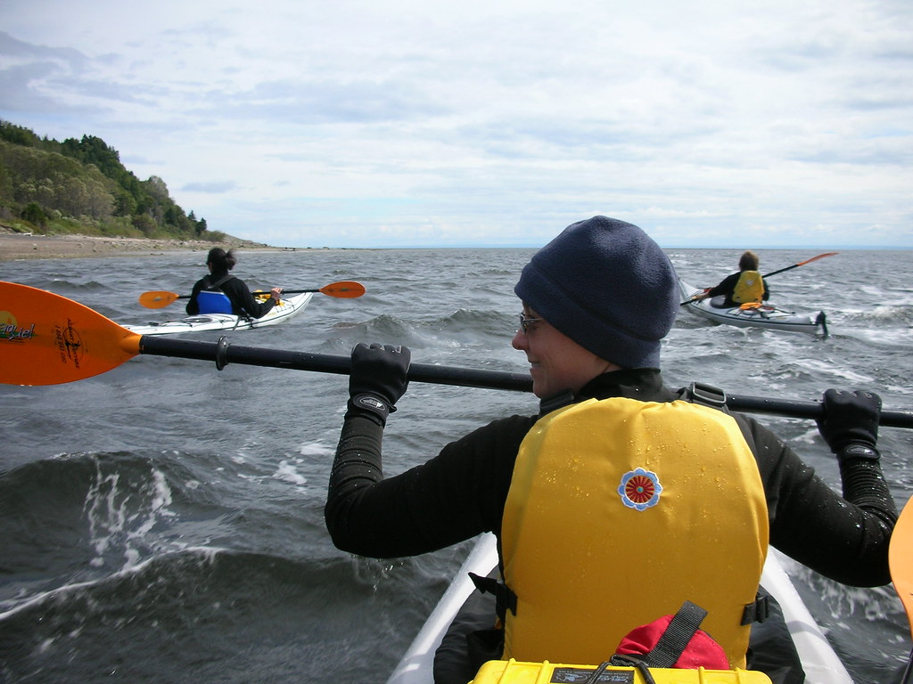 Kayak au large de Tadoussac JeanPierre Lavoie Flickr