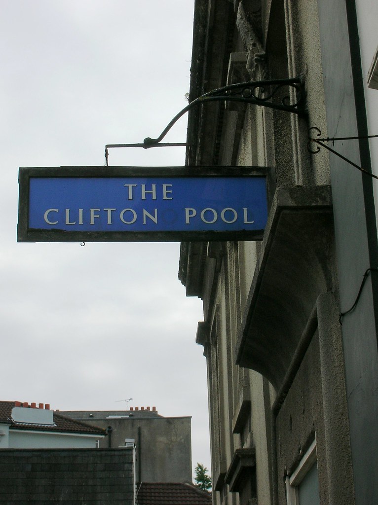 The Clifton Pool Clifton Lido, or The Clifton Pool, is a s… Flickr