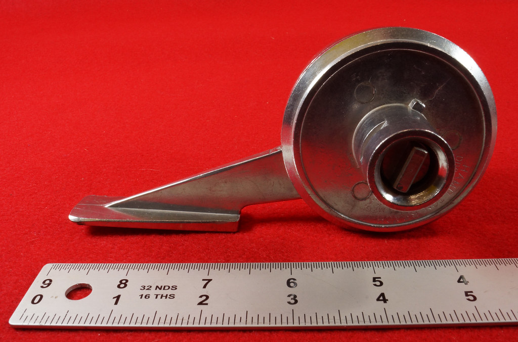 RD9229 Vintage Hamilton Beach Can Opener Attachment 569 fo… Flickr