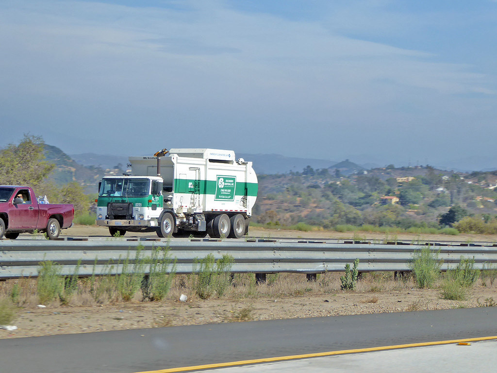 Escondido Disposal Inc Truck 9215 David Valenzuela Flickr