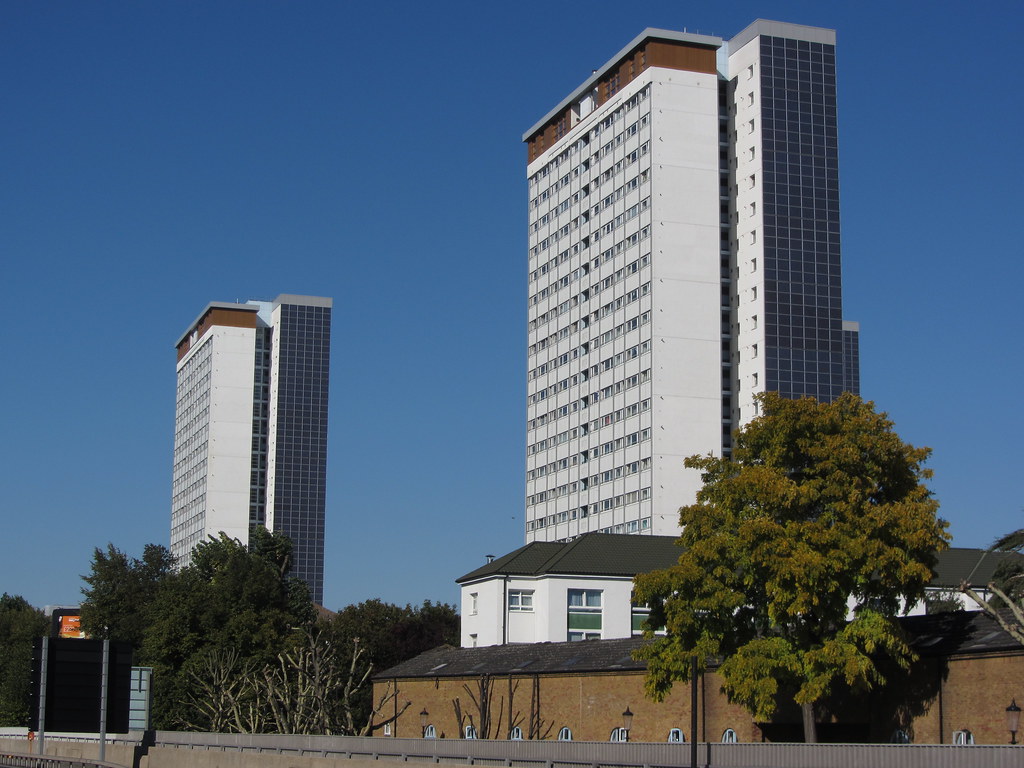 Edward Woods Estate Shepherds Bush portemolitor Flickr
