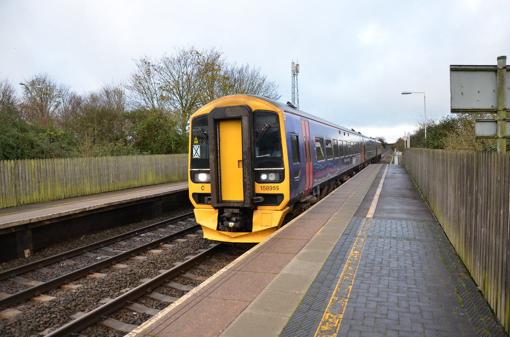 GWR 158959, Cam & Dursley 2E17 Warminster to Great Malvern… Flickr