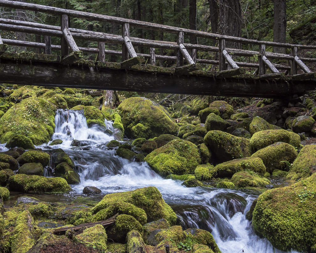 Breitenbush Bridge Breitenbush, Oregon Nathan Farra Flickr