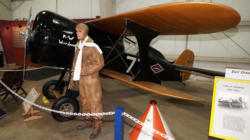Laird LCRW300 at New England Air Museum C/n 192 built in … Flickr