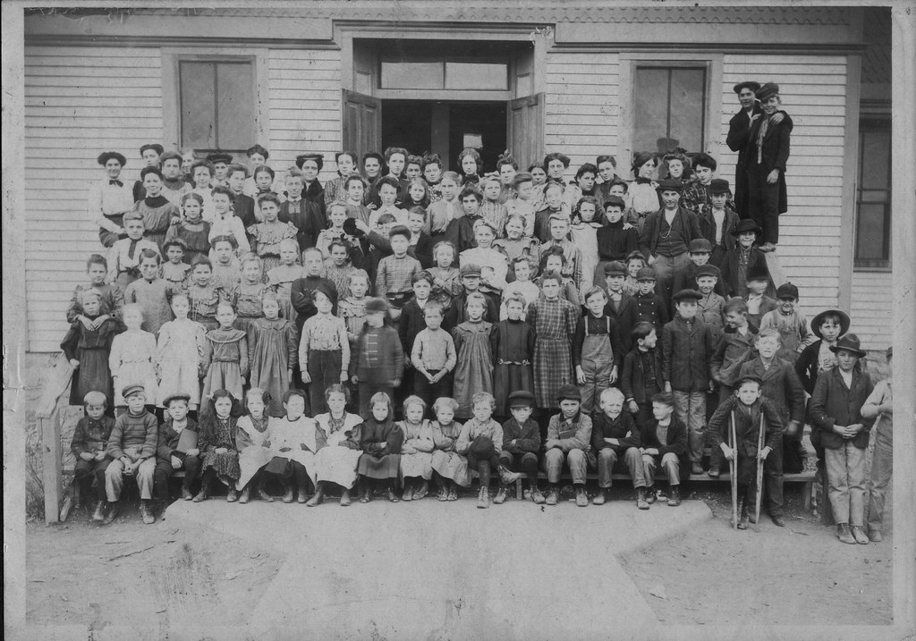 Grade School at Bartley Nebraska This photo was passed dow… Flickr