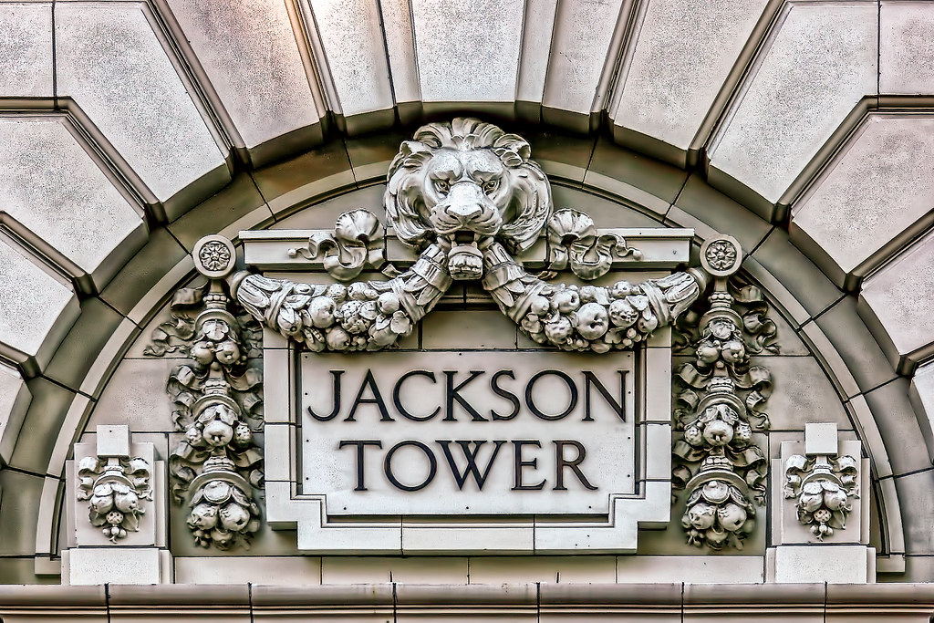Jackson Tower Above the entrance to the Jackson Tower in P… Flickr