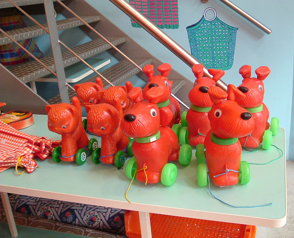 Plastic Dogs and cats Emma Flickr