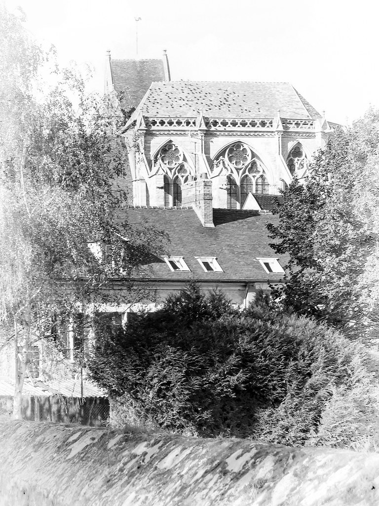L'église de SaintSulpicedeFavières Essonne DavidB1977 Flickr