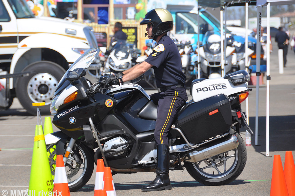 147 San Diego Rodeo Oceanside Police Lining up for team … Flickr