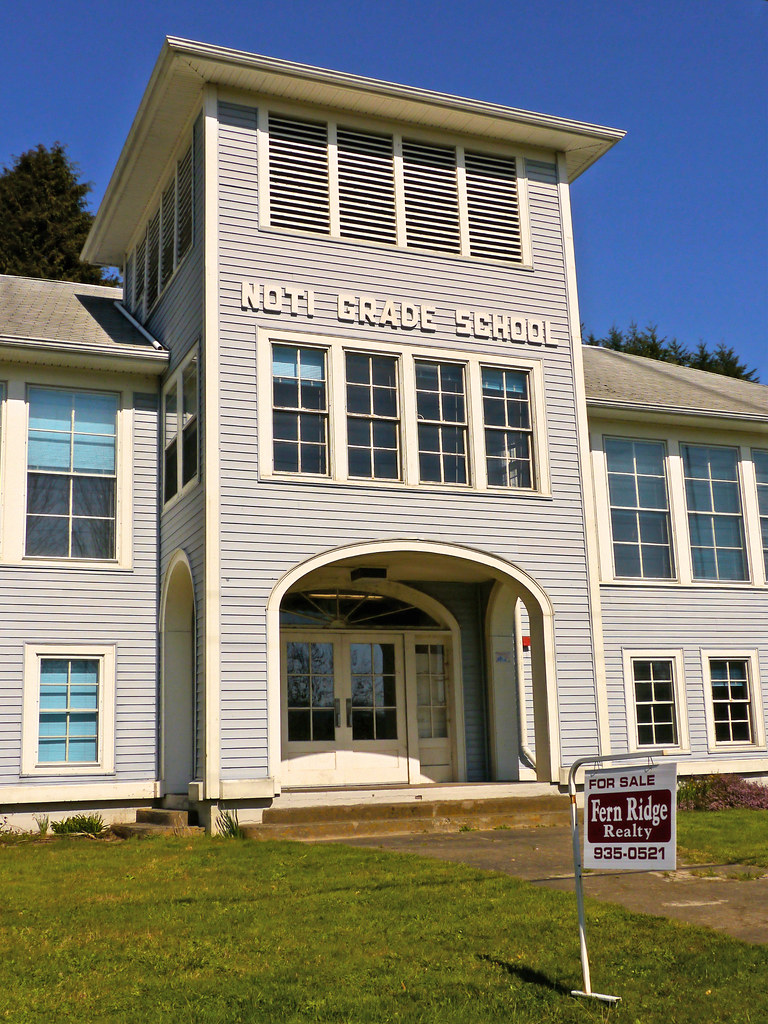 Noti Grade School in Noti, Oregon In 2002, Noti Grade Scho… Flickr