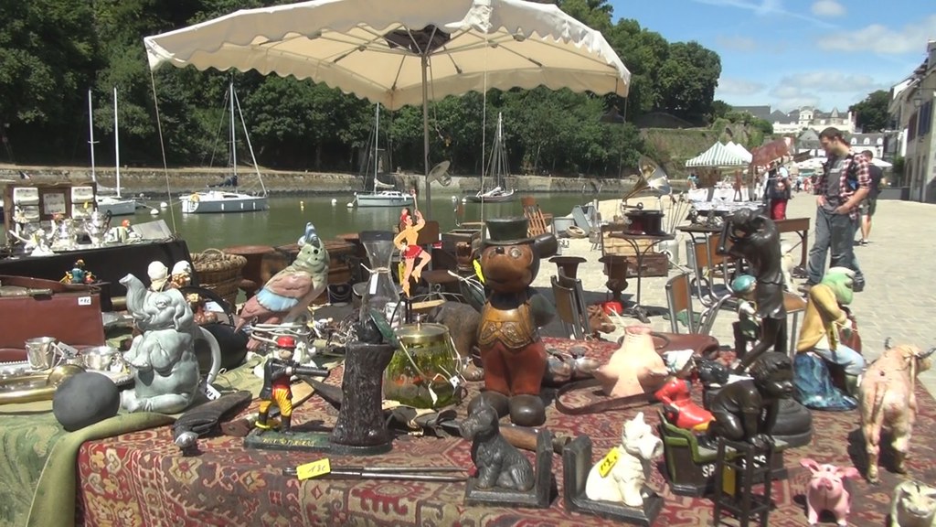Les brocantes de la Bretagne Le port SaintGoustan Flickr