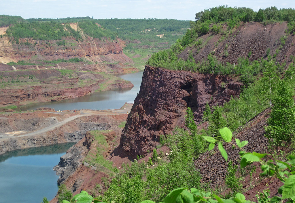 Biwabik IronFormation (Paleoproterozoic, 1.878 Ga; south… Flickr