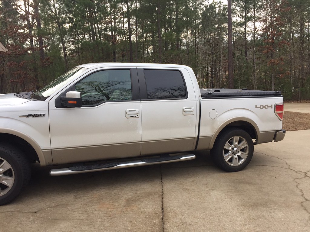 An Aluminum Truck Bed Cover On A Ford F150 A DiamondBack 2… Flickr