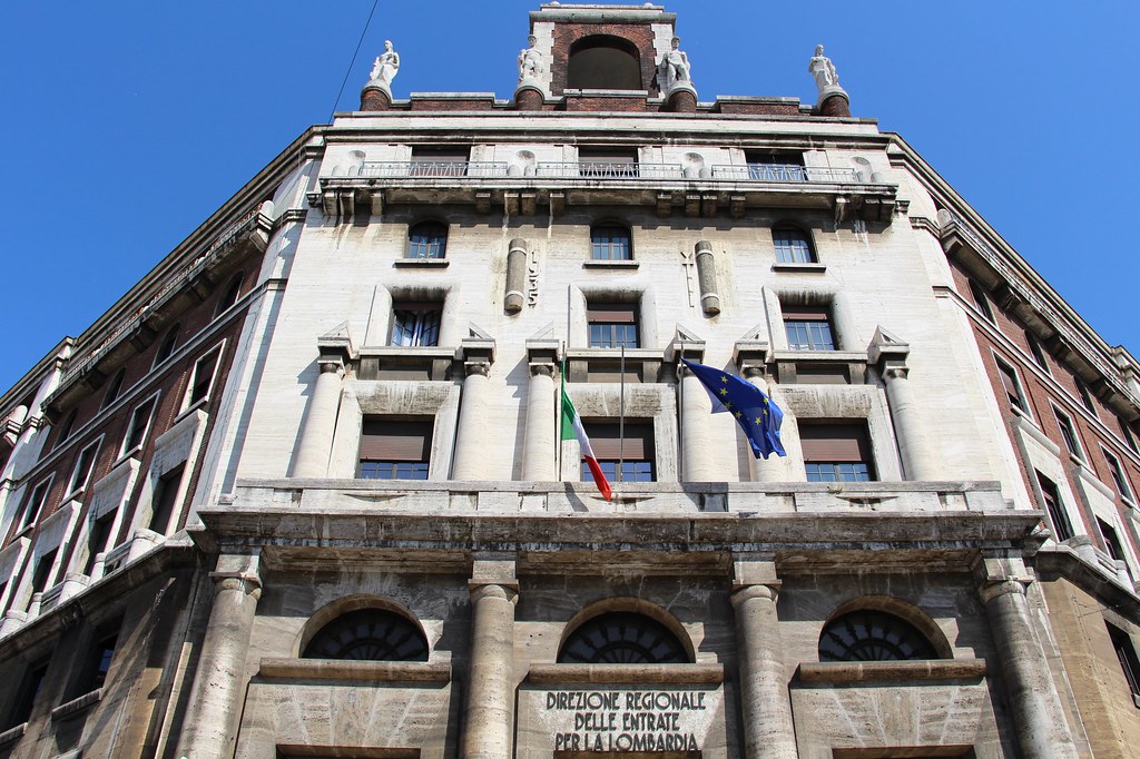 Milano Direzione generale delle entrate per la Lombardia… Flickr