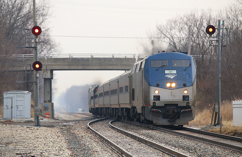 Amtrak 34 Three Oaks, Michigan Amtrak train 365, the "Bl… Flickr
