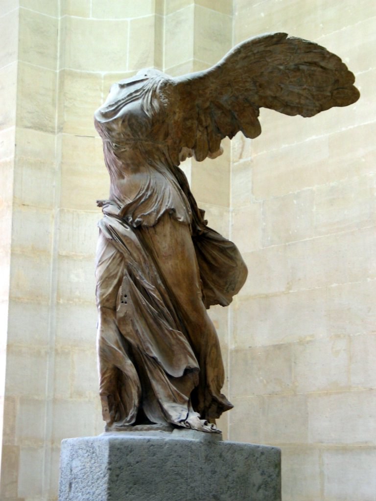 La Victoire de Samothrace This beautiful sculpture can be … Flickr
