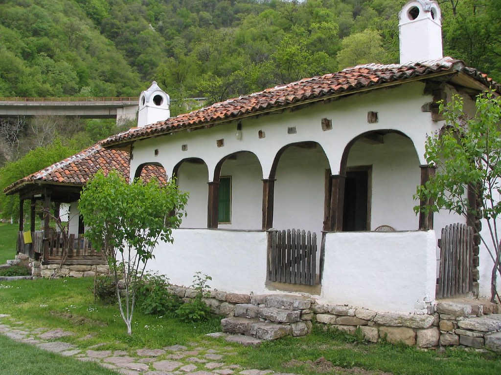 A Traditional Serbian House These farmhouses were along th… Flickr