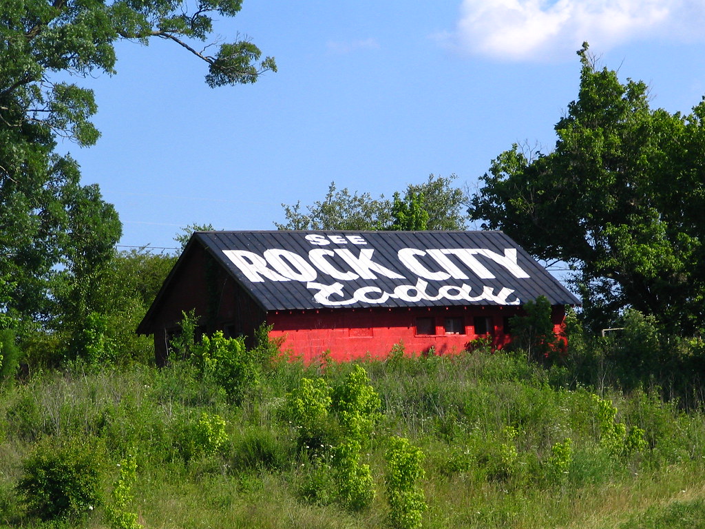See Rock City Today This "Rock City Barn" is located on In… Flickr