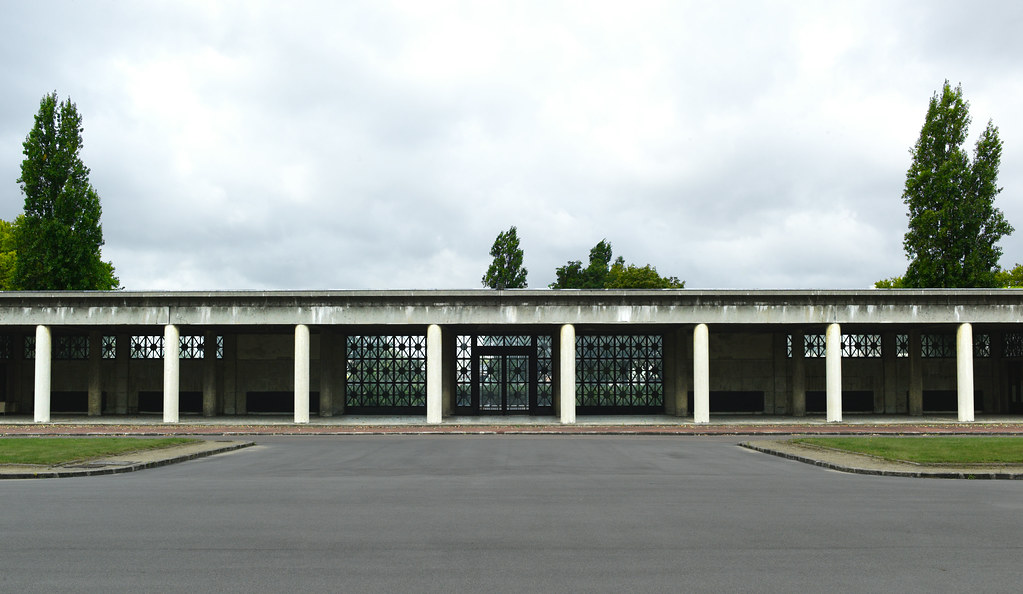 Cimetière parisien de Thiais Cimetière parisien de Thiais … Flickr