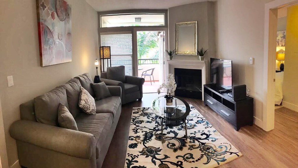 Beutiful Glendon apartment 💎 Hurry up to book with us🔝🔝… Flickr