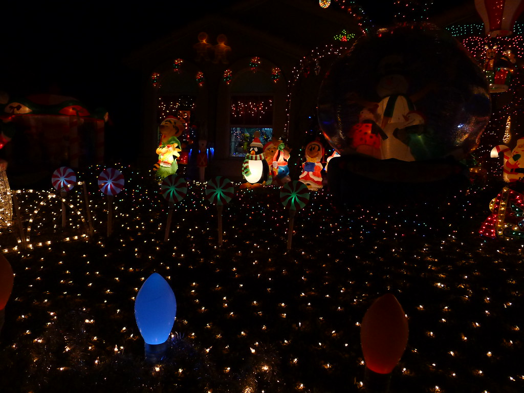 Ahwatukee Christmas Lights 20111224_1439 Christmas lights, Ahwatukee Alvin Kho Flickr