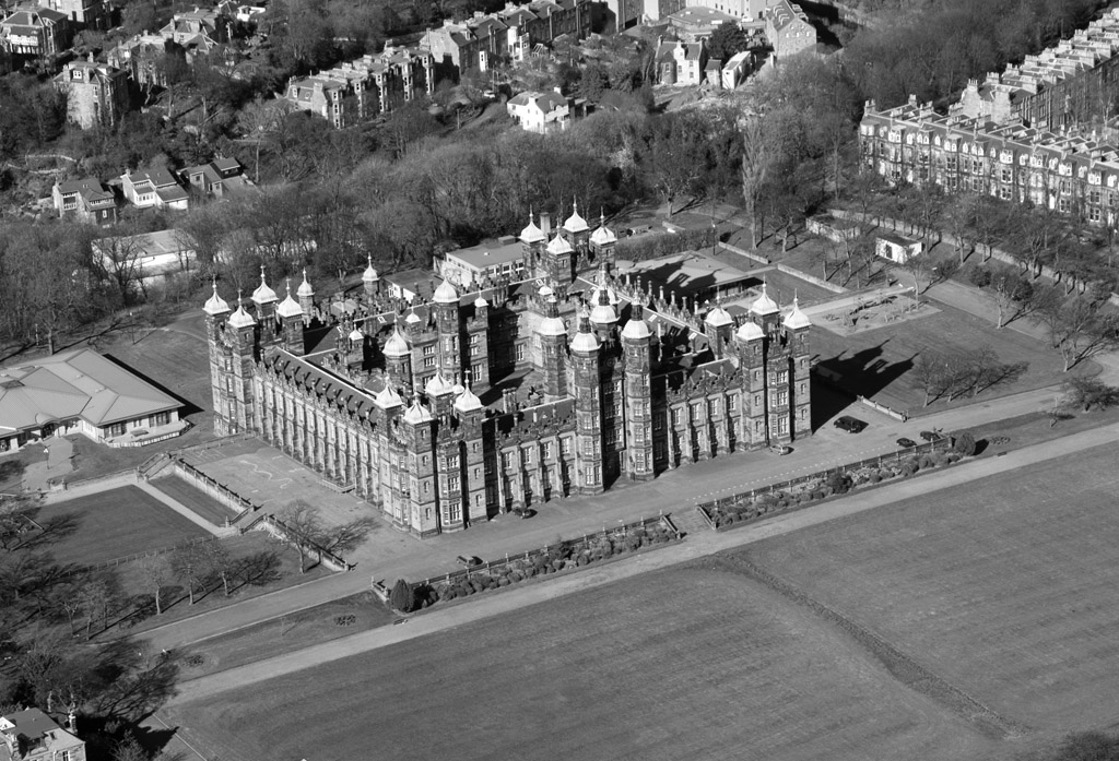 Donaldsons School Edinburgh Aerial shot of the former Dona… Flickr