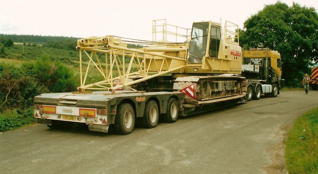 Weldex. Weldex crawler crane on board G.F.Job Nooteboom