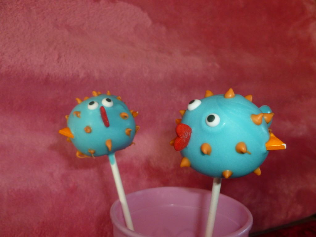 Puffer Fish Cake Pop (2) FamilySweetery Flickr