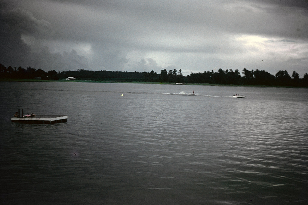 Lake Iola 1954. Photo courtesy of Norman Carey. (e1068) Jeff Miller
