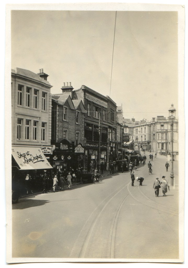 Commercial Road, Bournemouth, Dorset Viewed from the Squar… Flickr