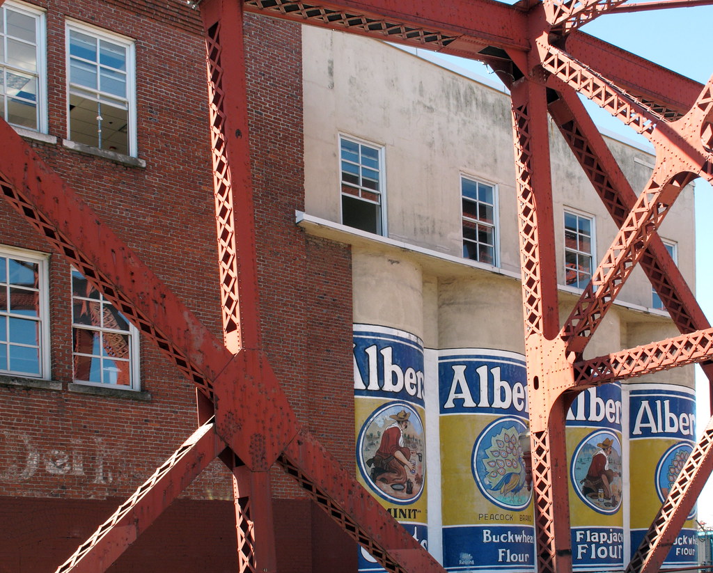 Albers Brothers Mill from Broadway Bridge Sandra Richard Flickr