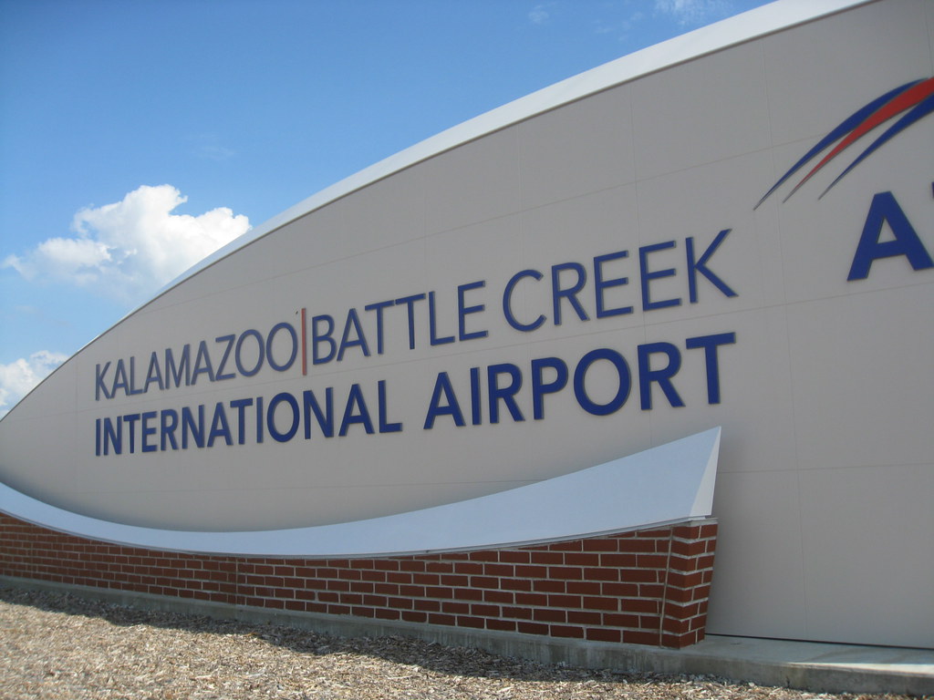 Kalamazoo Airport Friscocali Flickr