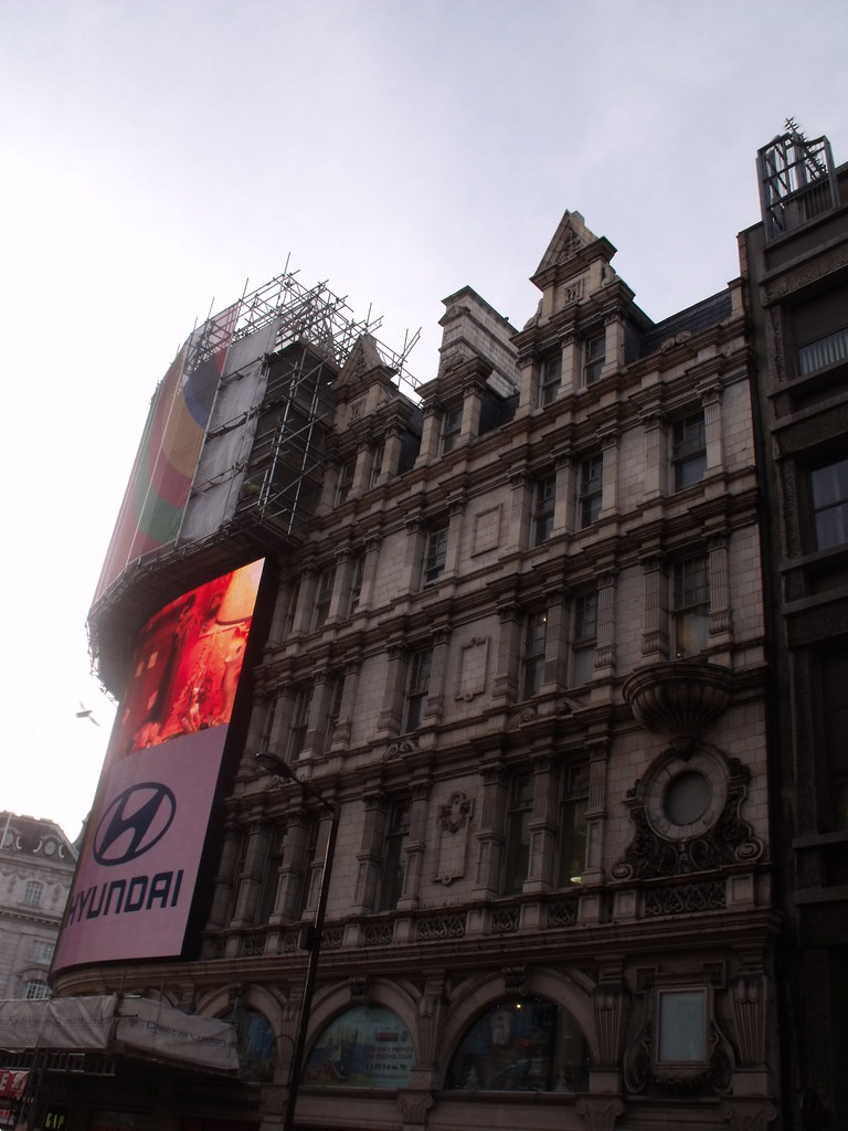 Piccadilly Circus, London Shaftesbury Avenue Piccadilly … Flickr