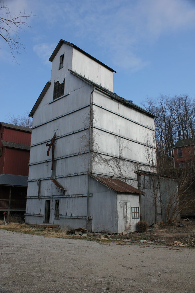 Weston Elevator Co. Weston, MO Tom McLaughlin Flickr